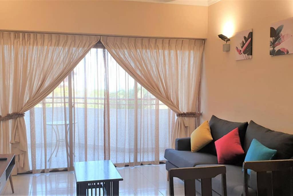 Poolview Resort Batu Ferringhi 502 - 2 Rooms 外观 照片