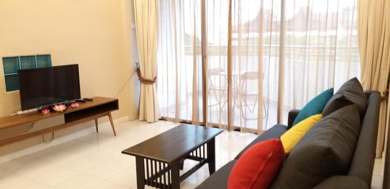 Poolview Resort Batu Ferringhi 502 - 2 Rooms 外观 照片
