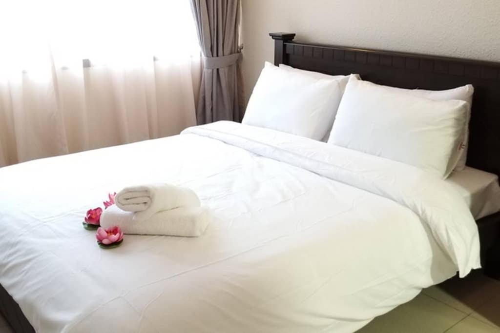 Poolview Resort Batu Ferringhi 502 - 2 Rooms 外观 照片