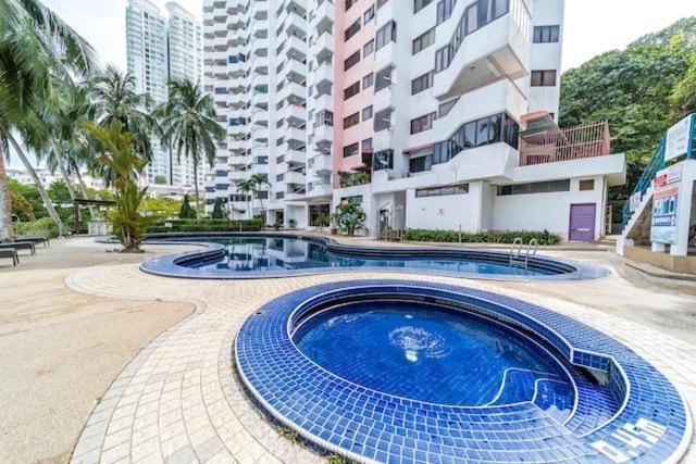 Poolview Resort Batu Ferringhi 502 - 2 Rooms 外观 照片
